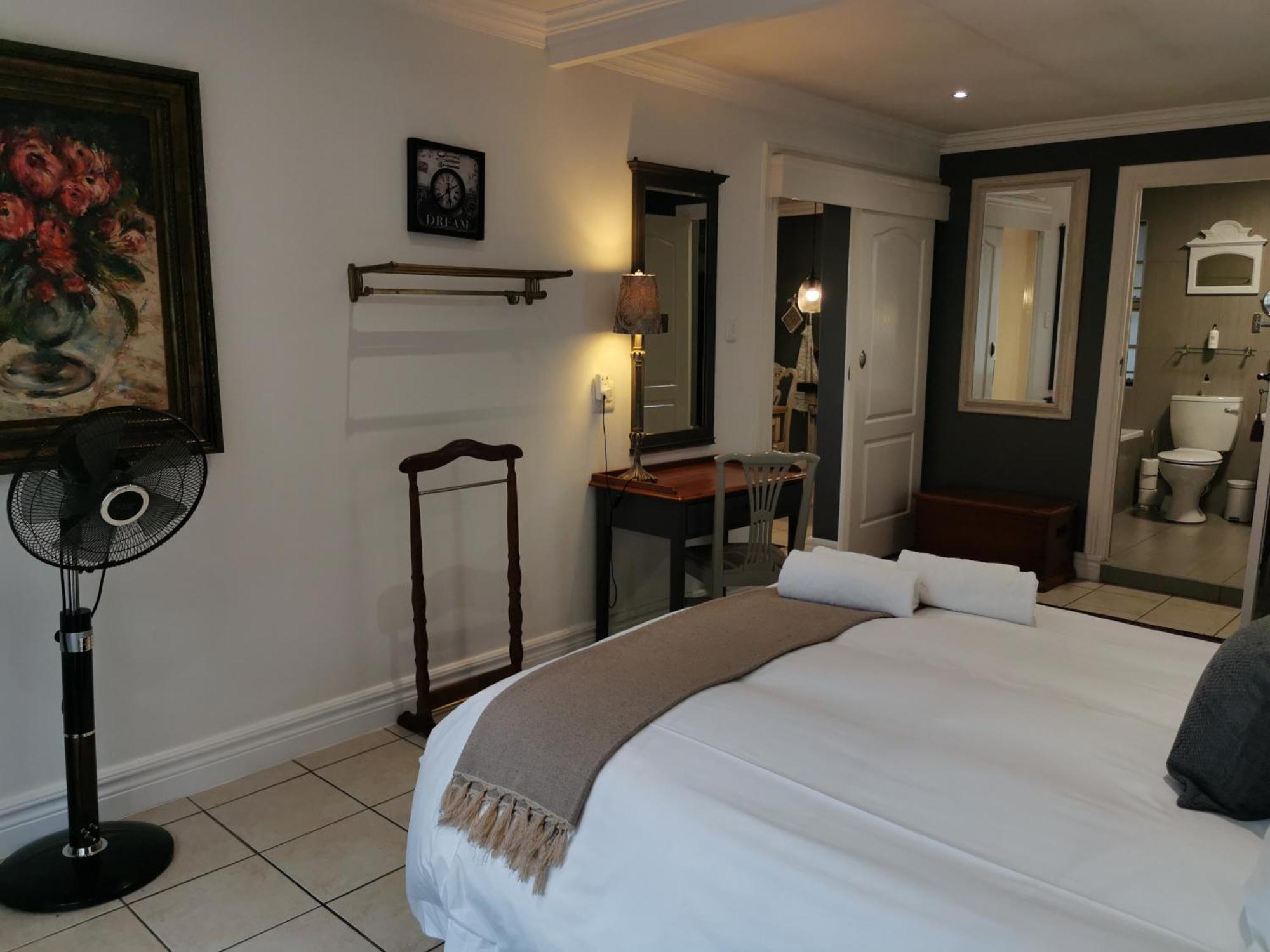 At 98 On Lynburn Guest House Pretoria-Noord Quarto foto