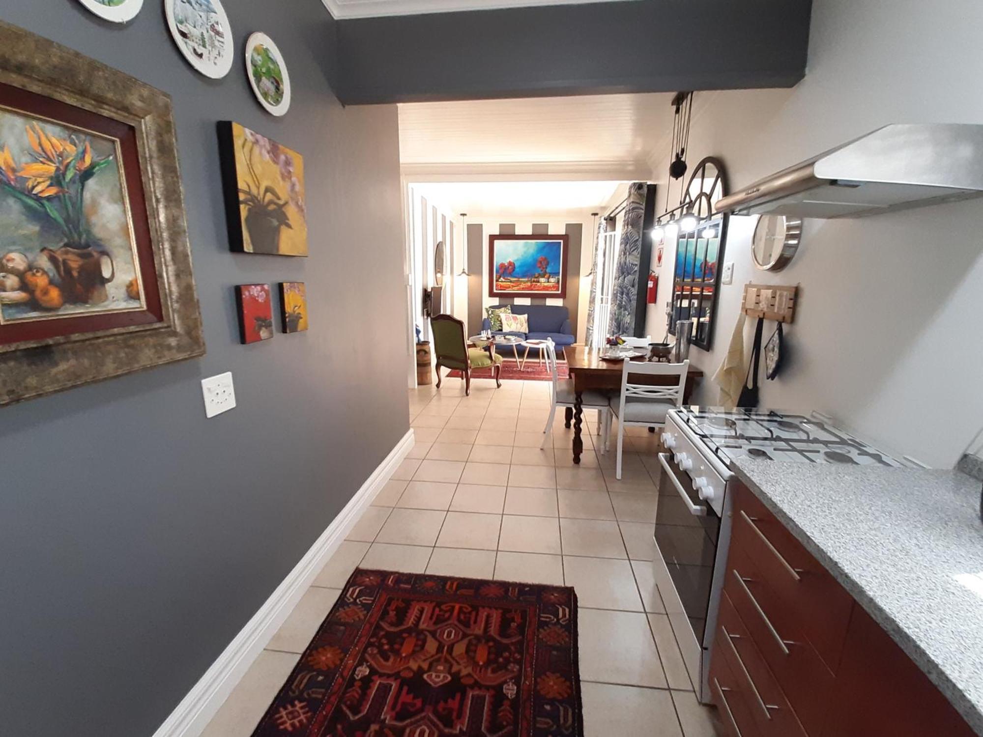 At 98 On Lynburn Guest House Pretoria-Noord Quarto foto